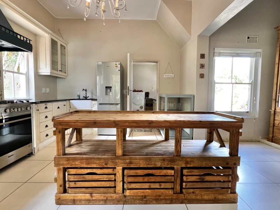 8 Bedroom Property for Sale in Raithby Western Cape